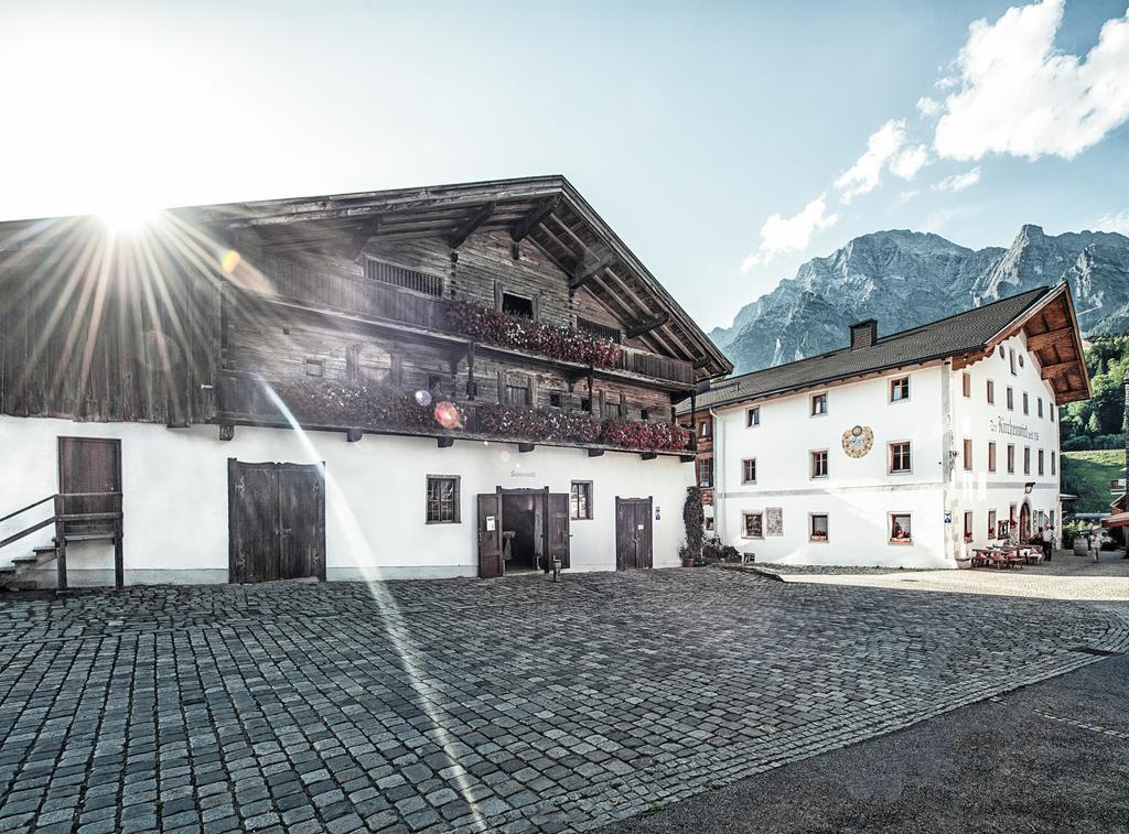 Hotel & Gourmetwirtshaus Kirchenwirt Seit 1326 Leogang Exterior photo